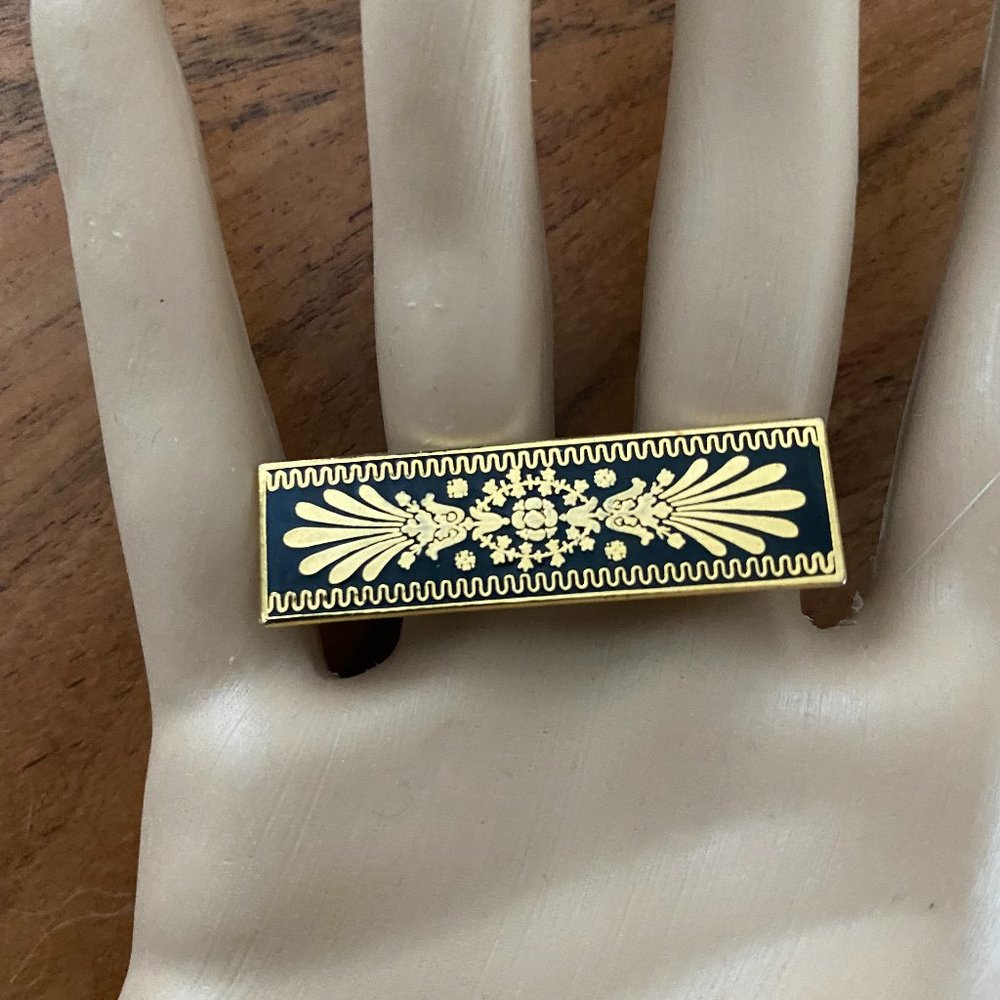 Metropolitan Museum of Art Bar Brooch